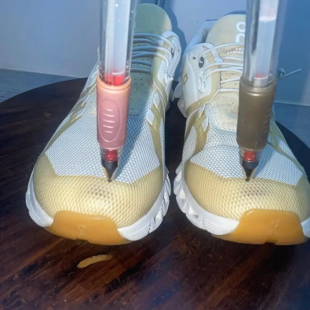 On Cloud 5 Swiss Women’s 9 Undyed White Yellow Sneakers Running Shoes 88.98532